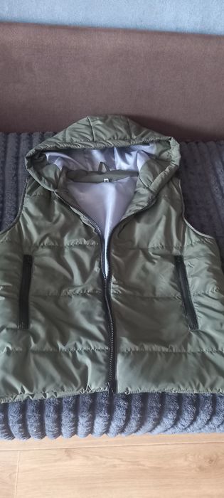 Класна жилетка продам