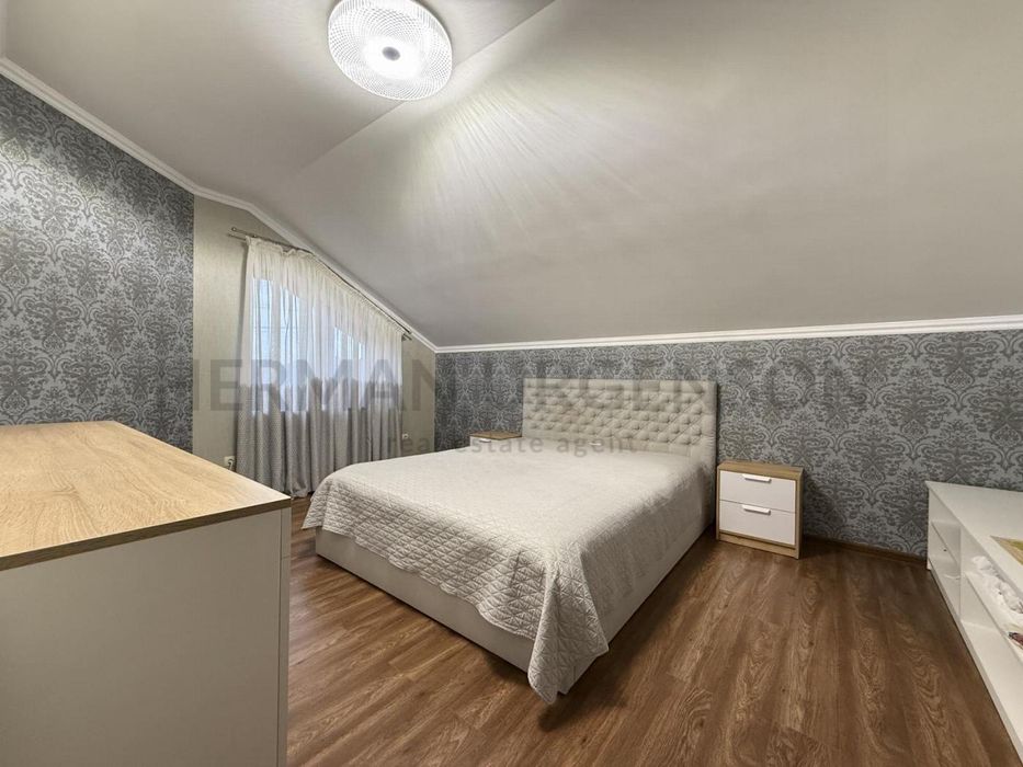 Продаж будинку 185 м.кв / 12 соток / Коритняни