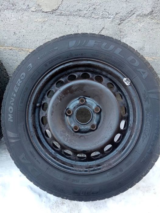 Зимова гума на дисках 195/65/r15 5/112