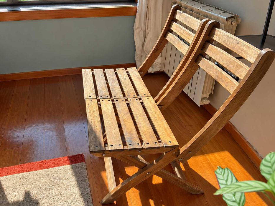 Conjunto IKEA ASKHOLMEN – Mesa + 2 cadeiras dobráveis