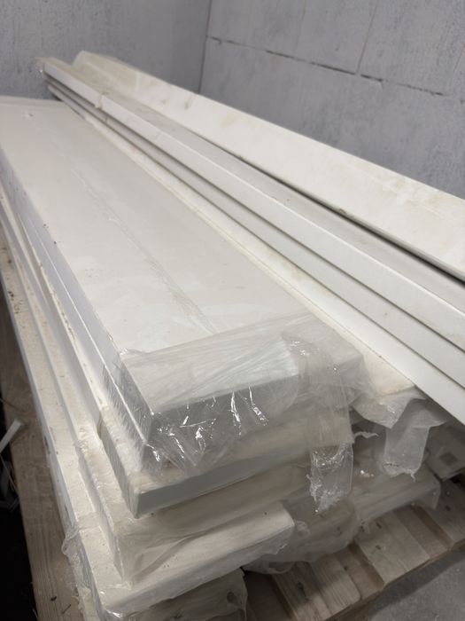 Mam do sprzedania 3sztuk parapetów  Wymiar to 103x20 i 103x18