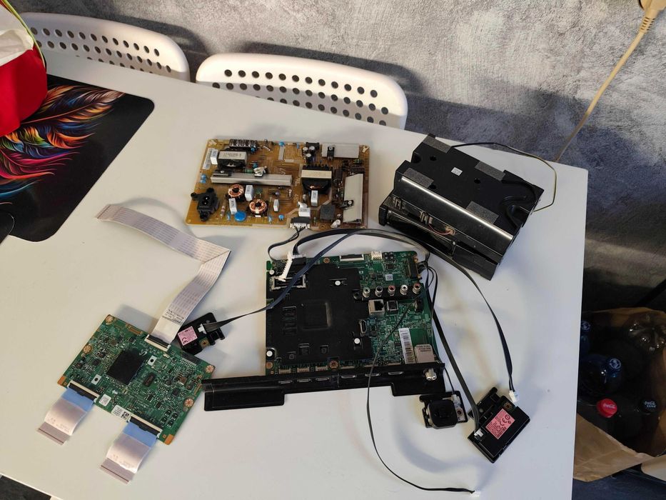 części do TV SAMSUNG UE40J6300 płyta główna ,t-con ,głośniki, zasilacz