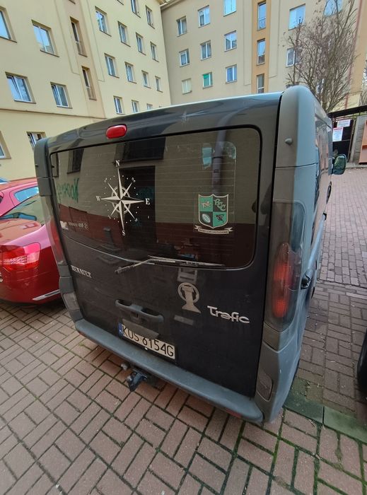 Renault Trafic MK2 1.9dCi 80km 9 osób