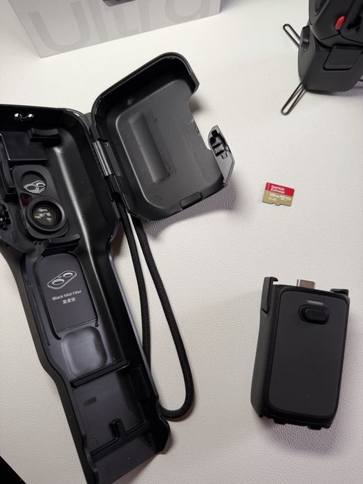Insta360 Luna Ultra - Combo ( como nova )