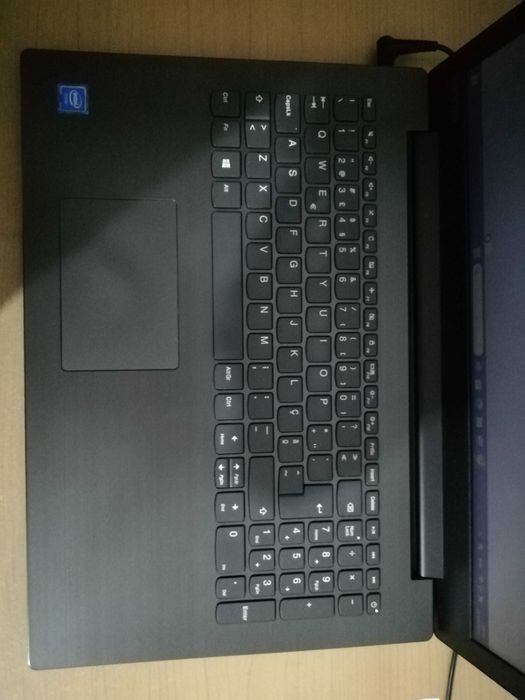 Computador Lenovo Ideapad 330-15IGM