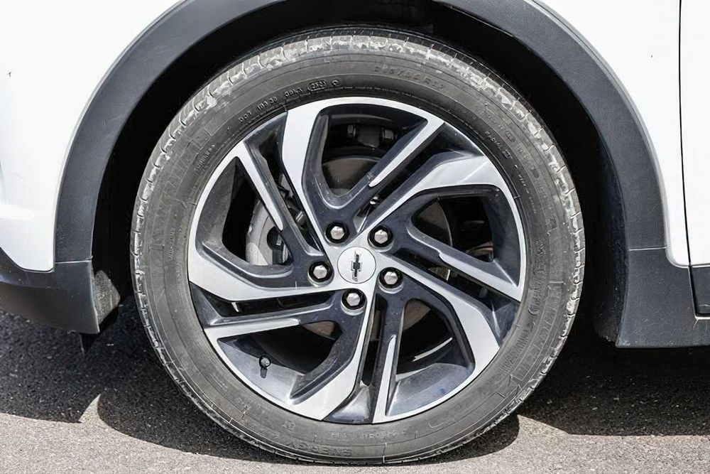 Chevrolet Bolt EV 2LT      2023