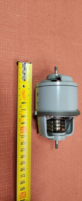 Selsyn SS-402M 110V 0,42A - Nadajnik/Odbiornik kąta obrotu PRL