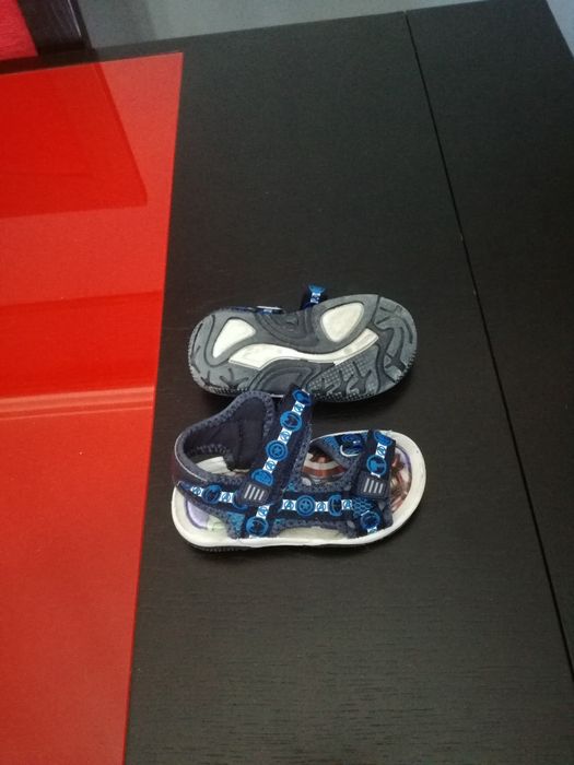 Sandalias dos vingadores 27