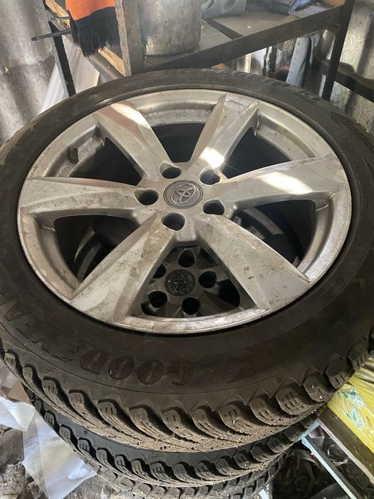 Зимняя резина 235/50 R18