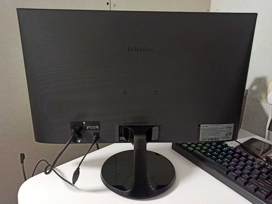 Монитор 24" Samsung S24F350FHI (Full HD, PLS). Состояние супер! + HDMI