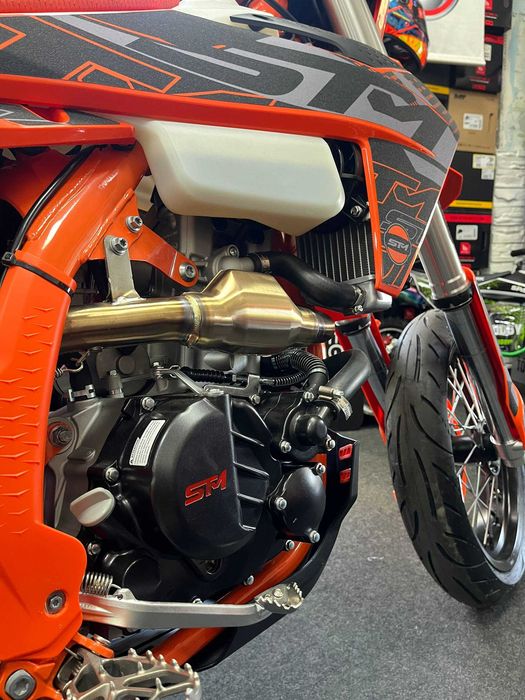 Мотоцикл STN V8 Motard В НАЯВНОСТІ !!!