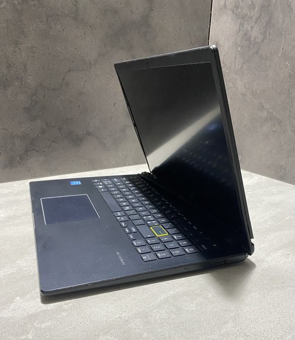 Ноутбук Asus R552M 14" FullHD/ 4GB RAM/64GB SSD! N2951