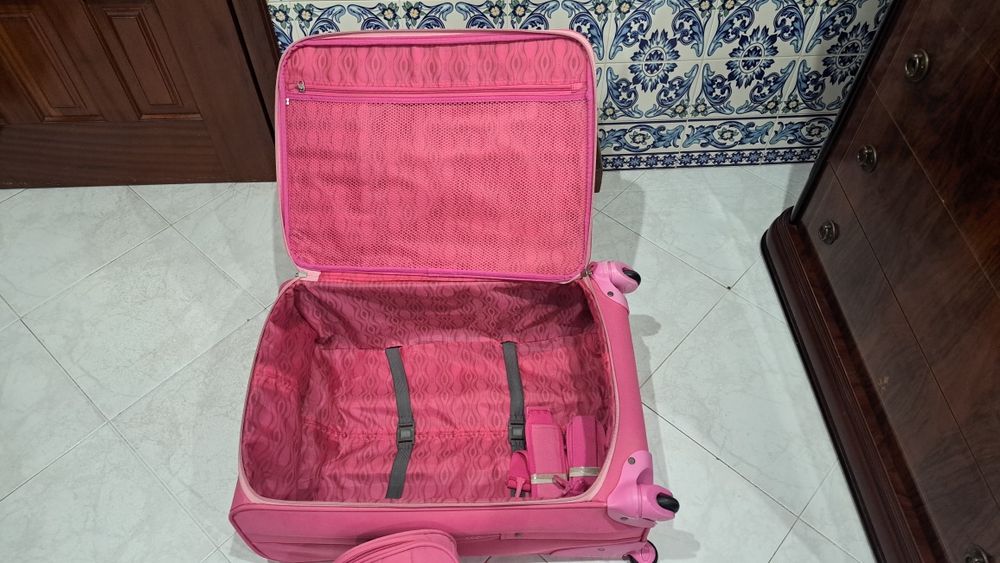 Conjunto de e malas