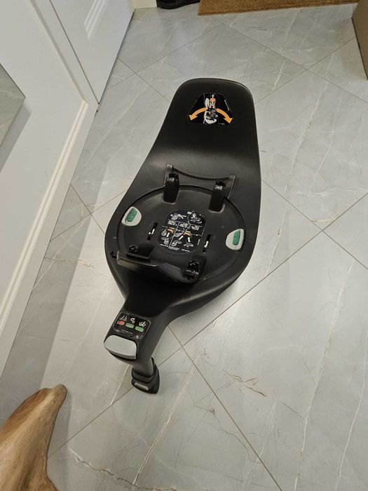 Zestaw fotelików Cybex: Cloud Z i-Size + Sirona Z i-Size + baza lsofix