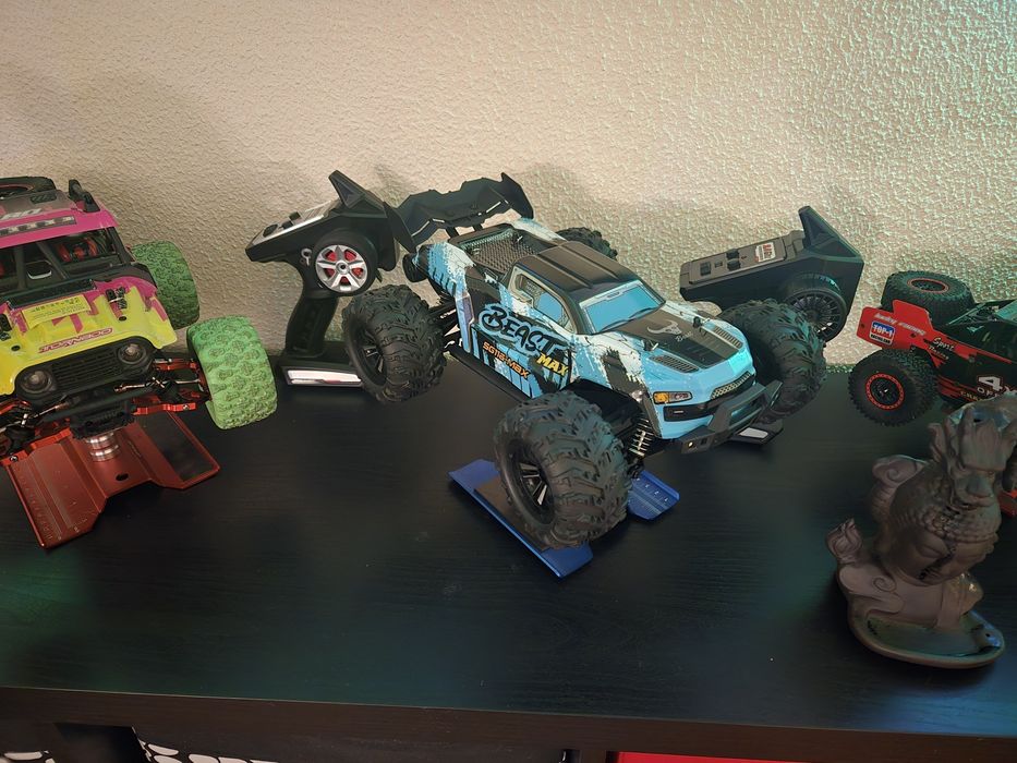 Vendo carro rc 40km/h beast pro