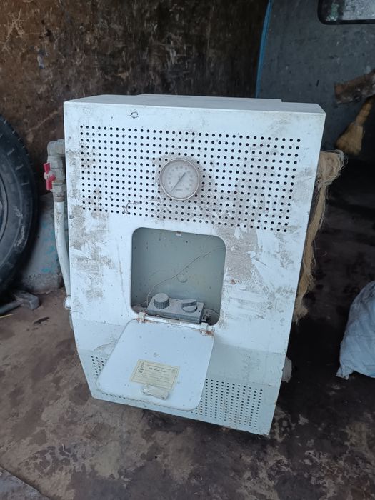 Газовий котел димохідний  10 кв