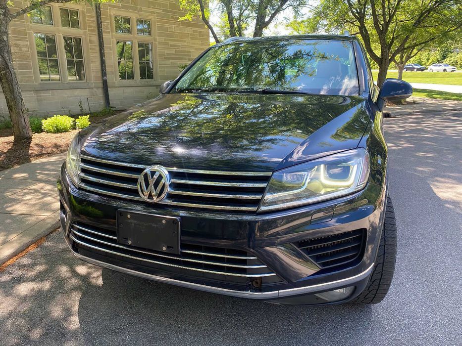 Volkswagen Touareg TDI Lux      2015
