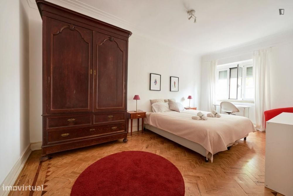 Quarto - localizado em Alameda Lisbon