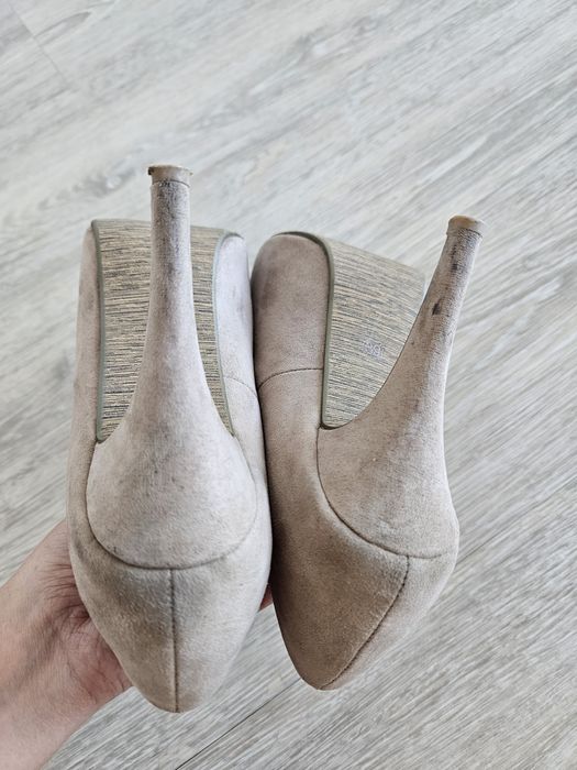 Sapatos beige de salto 39 Xti