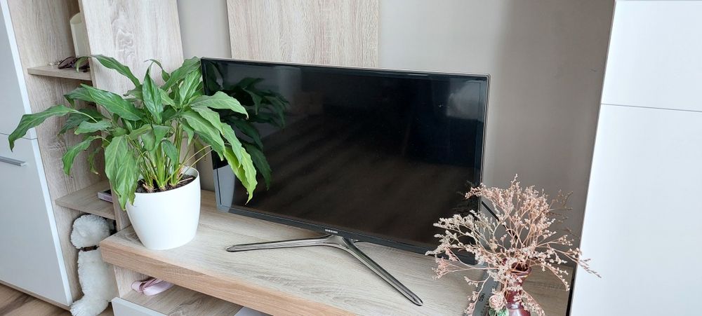 Телевізор Samsung UE32F6400AW