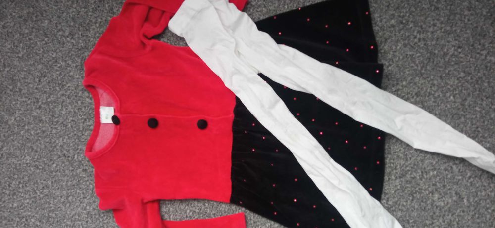 Sukienka świąteczna r. 110