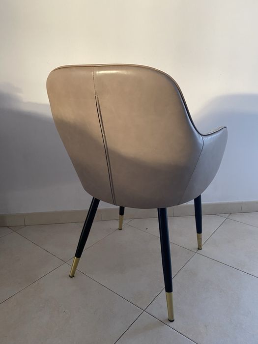 Cadeiras sala creme