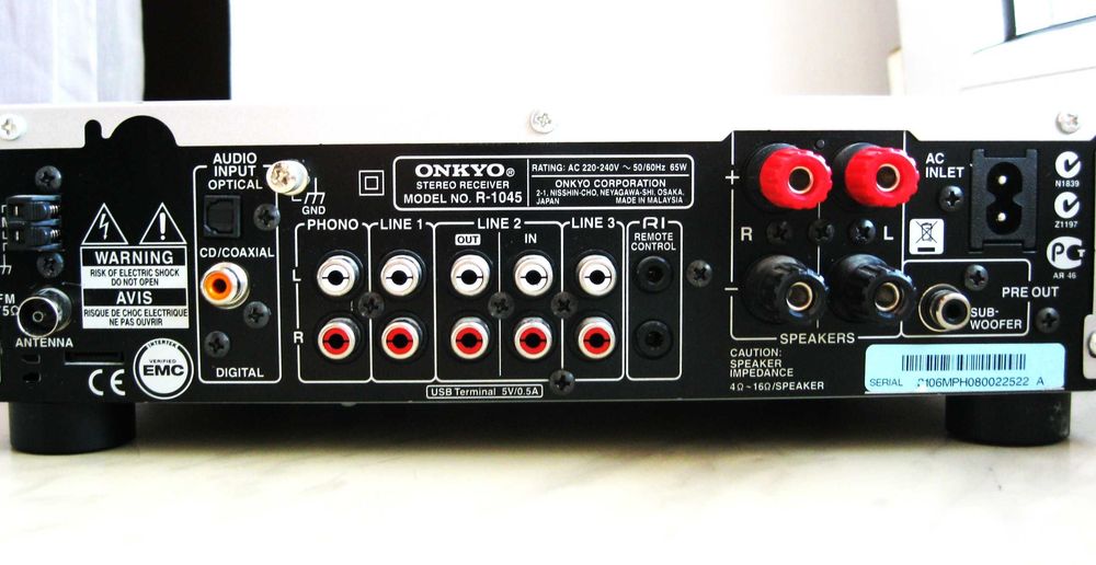 ONKYO R-1045 RDS 2x70W USB/Optical/VLSC/DAC Burr-Brown 192 kHz/24-Bit