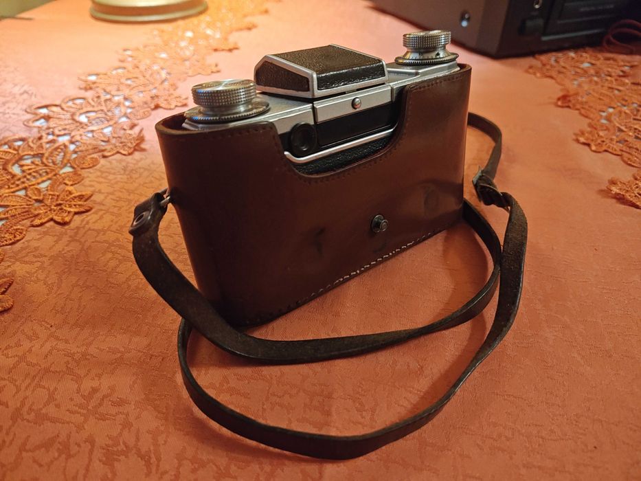 Praktina FX + Carl Zeiss Tessar 2.8/50 | Komplet z etui i instrukcją