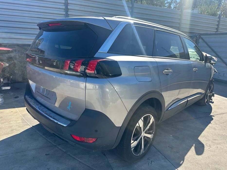 PEUGEOT 5008 1.2 PURETECH 7 LUGARES 130 CV CAIXA AET8 DE 2019