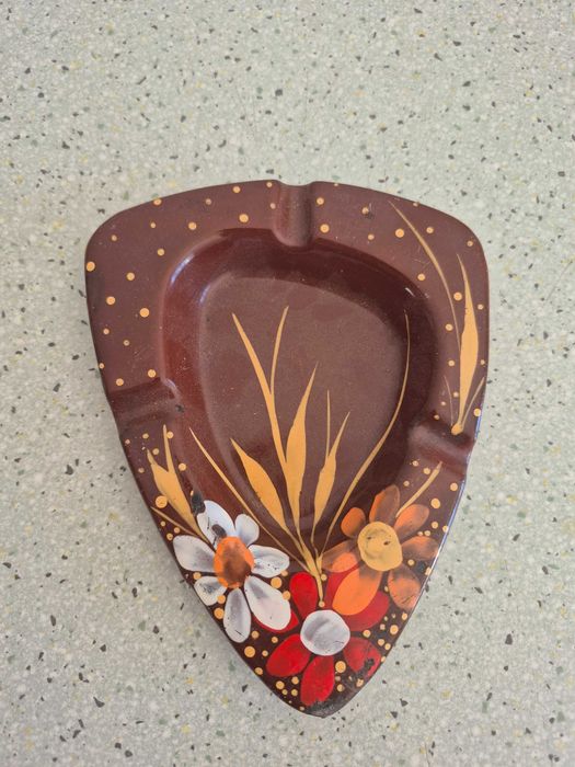Popielniczka  w kwiaty