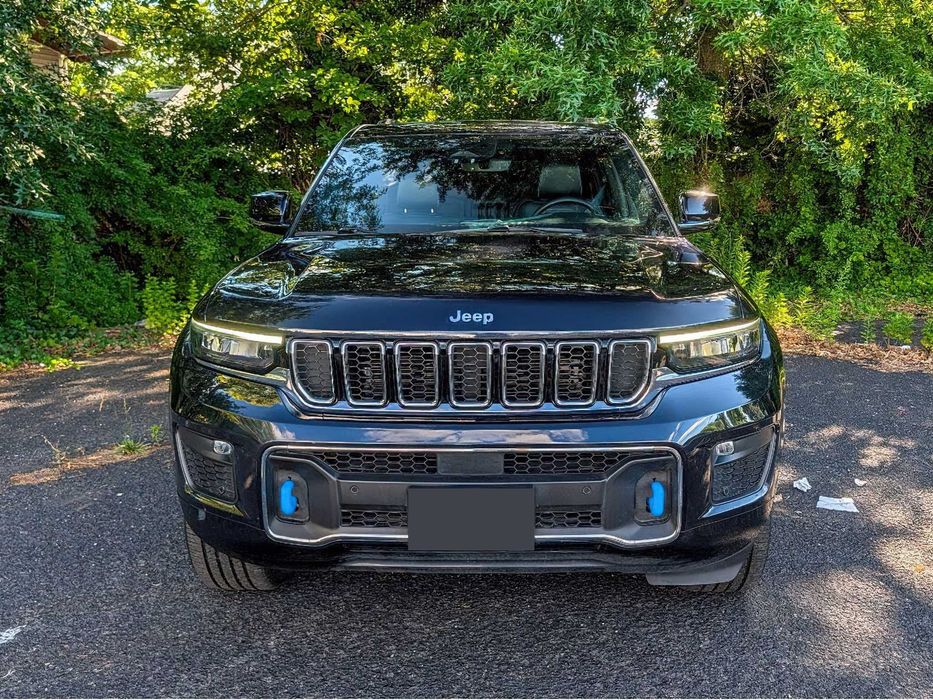 Jeep Grand Cherokee 4xe Hybrid      2024