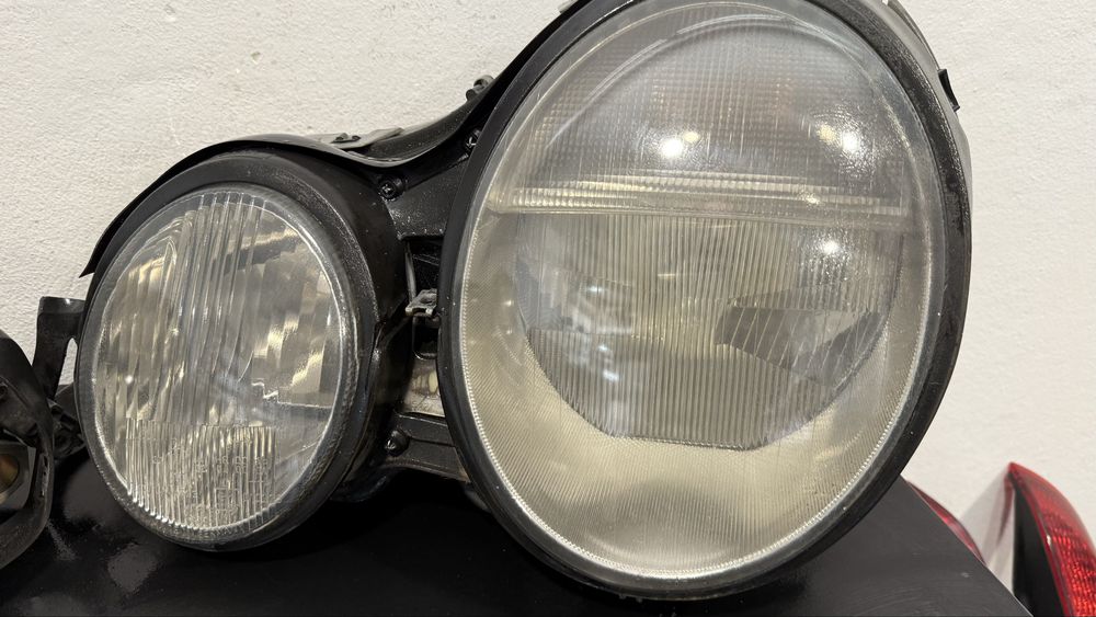 FAROIS /OTCIAS DIREITA /ESQUERDA MERCEDES W210