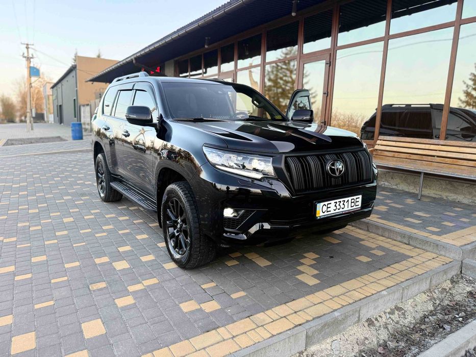 продам автомобіль TOYOTA LAND CRUISER PRADO
