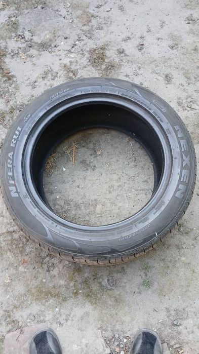 Продам резину. 3000 грн за штуку   Nexen N fera ru1 suv 255/50 r 19 107w+Michelin Latitude Sport3 285 /50 r 19 107w