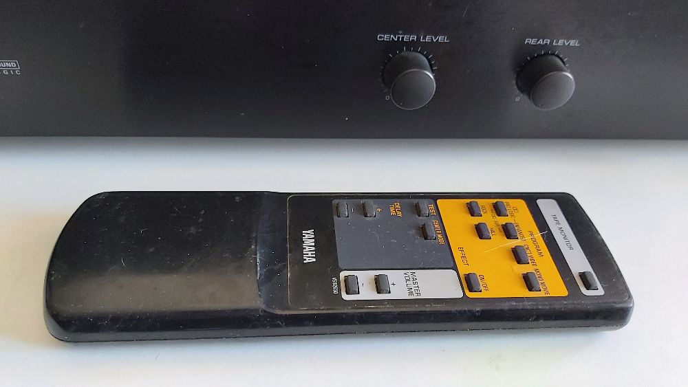 YAMAHA DSP-E390 - Digital Sound Field Processor64283964857730121