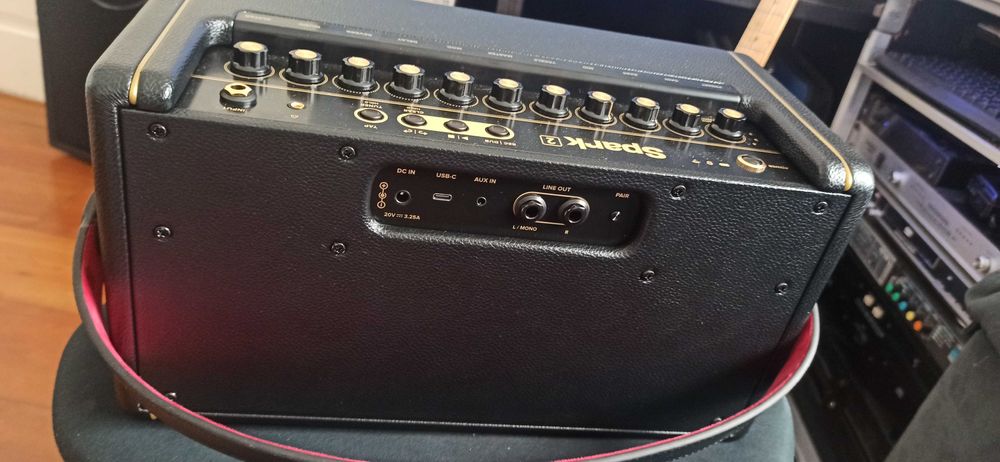 AMPLIFICADOR  Guitarra Positive Grid Spark 2 BK