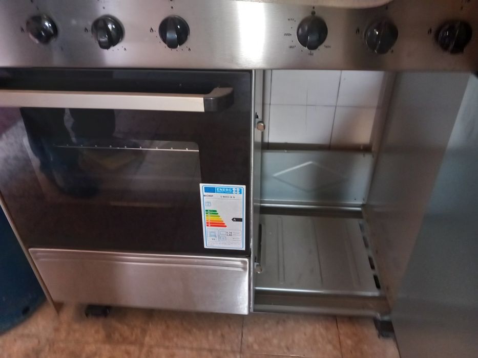 Vendo fogão nunca usado
