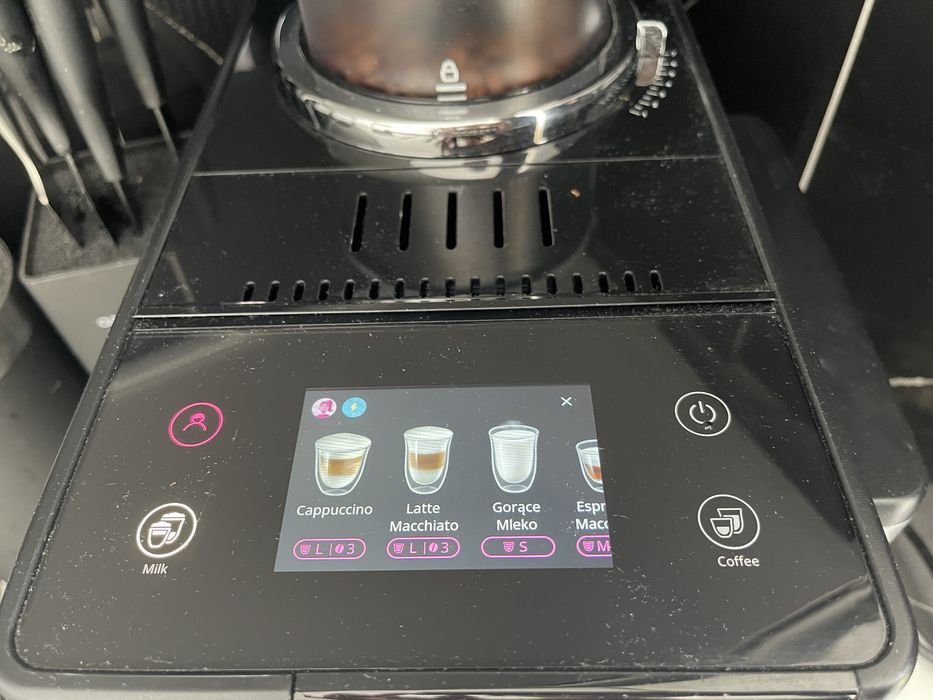 Ekspres DeLonghi Rivelia