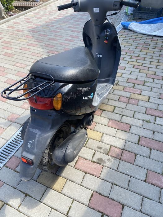 Продам скутер suzuki lets 4