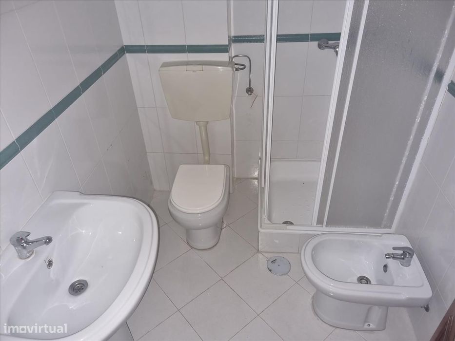 Apartamento T3 com Parqueamento – Santarém