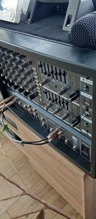 Активний мікшерний пульт YAMAHA EMX-66m