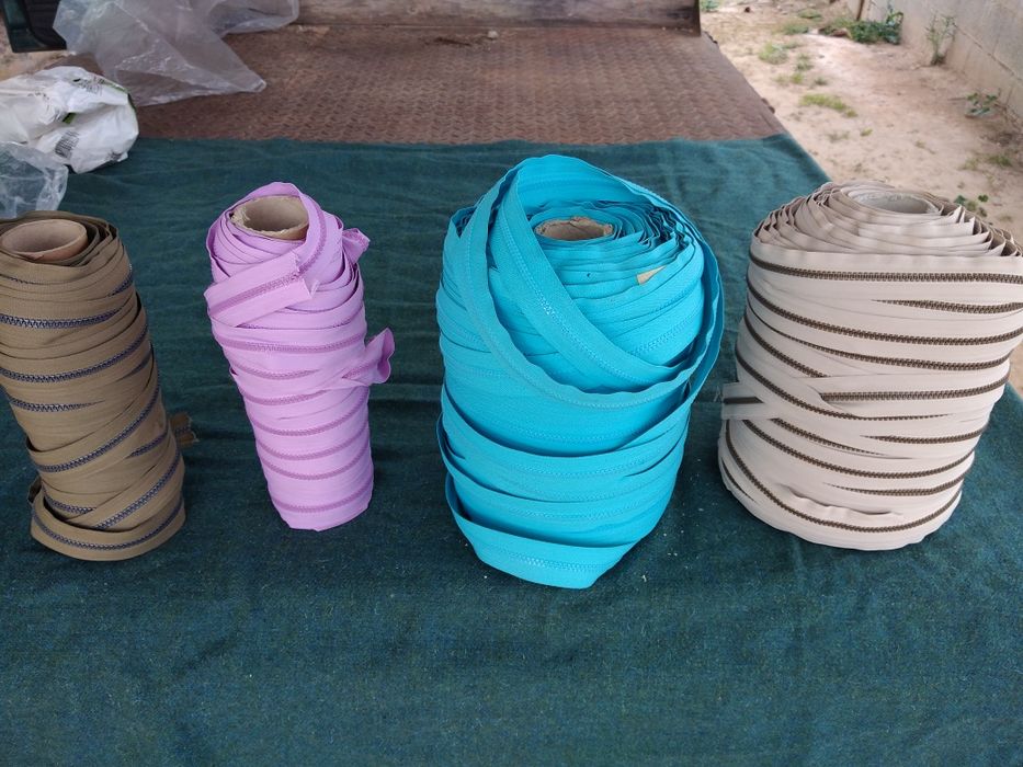 Rolos de fechos  para costura
