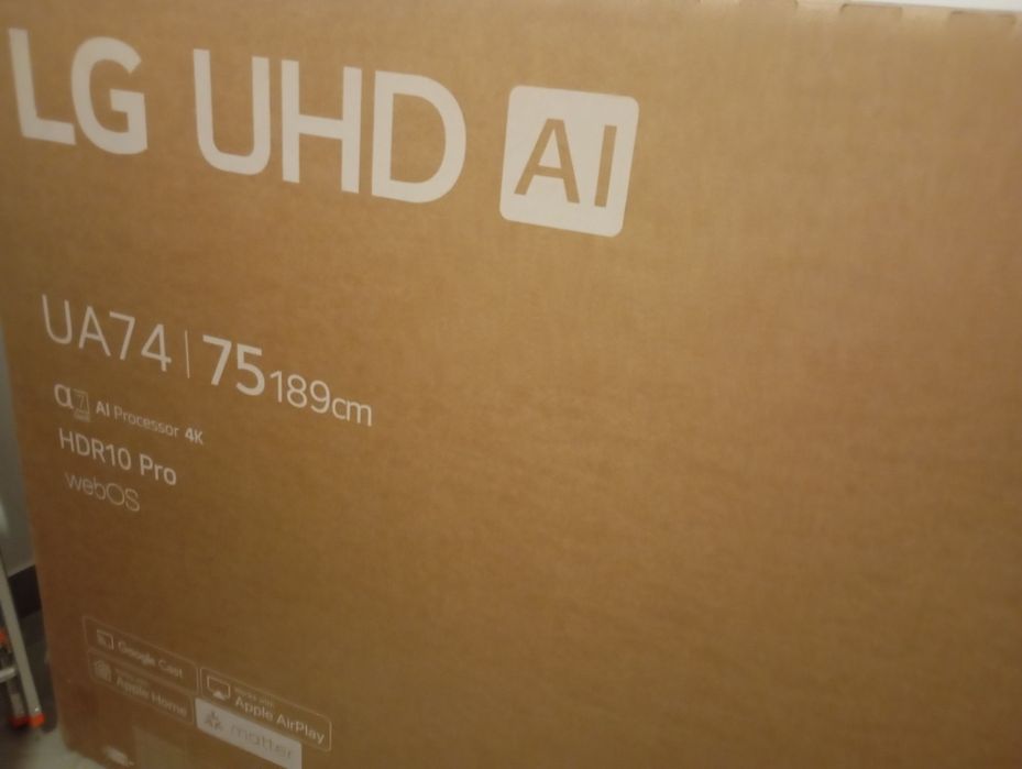TV LG 75 Polegadas nova na caixa , sem uso com avaria no ecrã para peças