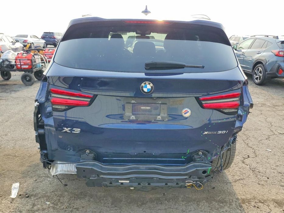 BMW X3 2021 року з США