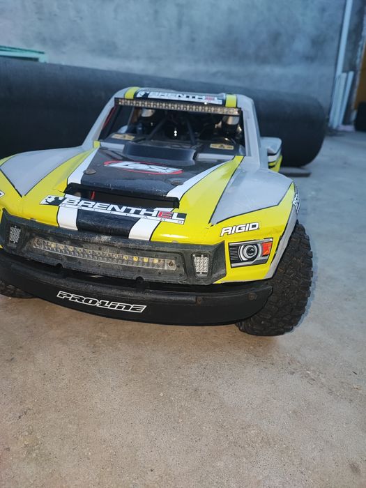 Losi super baja Rey 8s traxxas hpi Kyosho tamiya arrma losi axial brus