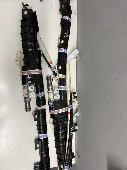 TOYOTA CHR C-HR kurtyna airbag lewa/prawa