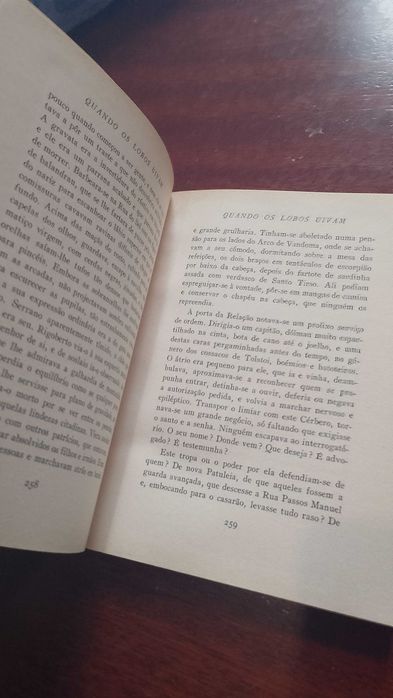 Quando os Lobos Uivam 1974 Aquilino Ribeiro