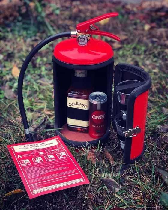 Каністра-бар та вогнегасник-бар — стильні подарунки, що вражають