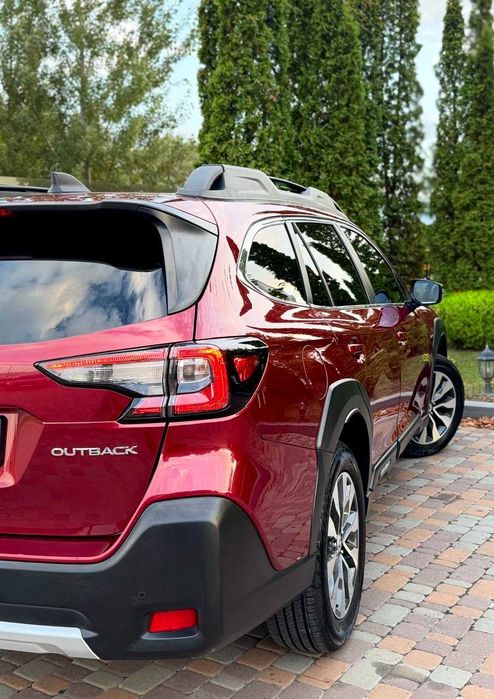 Продам Subaru Outback 2022