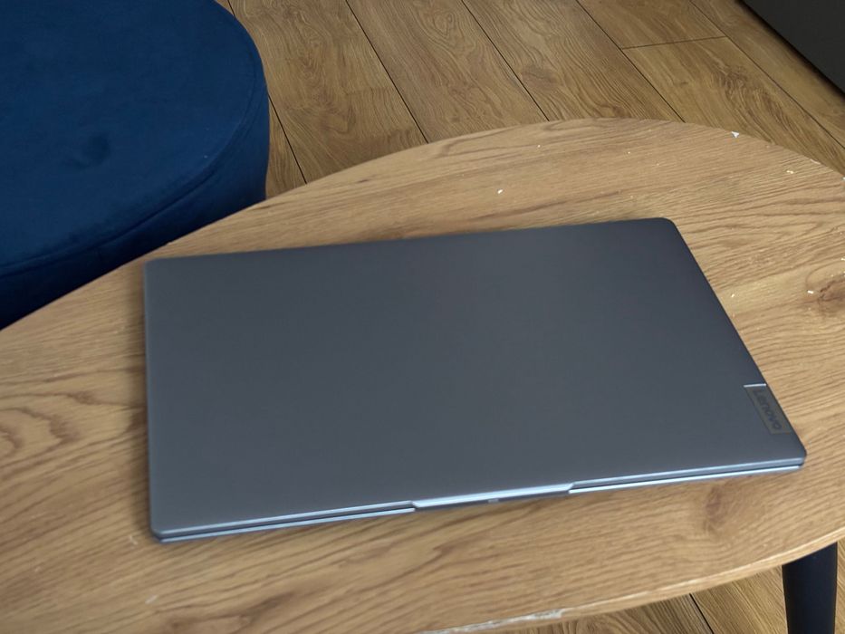Laptop Lenovo IdealPad Slim 3 15IAH8 Dotykowy Stan Idealny